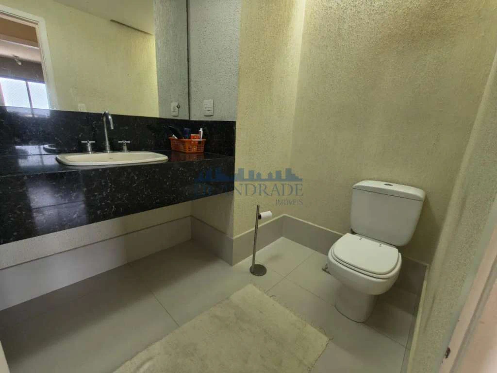 152 m² apartment with 4 bedrooms and enclosed balcony — photo 21