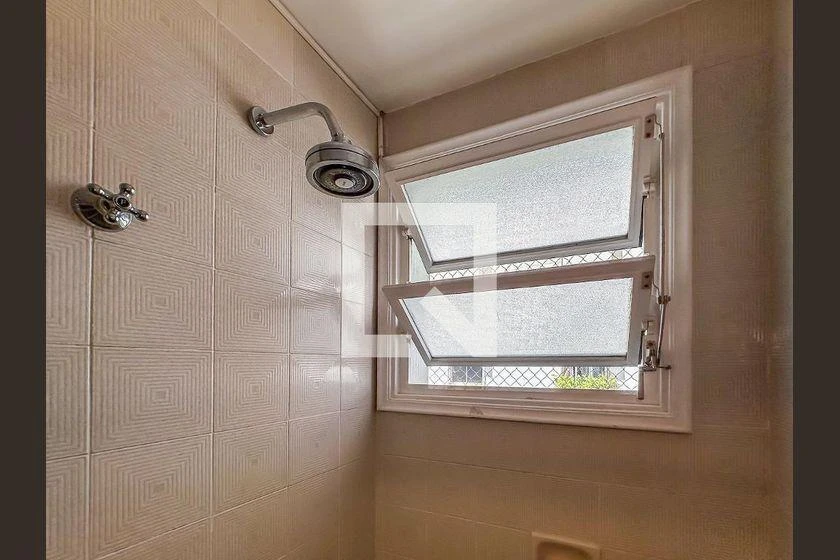 1-bedroom apartment with 2 bathrooms and a balcony — photo 43