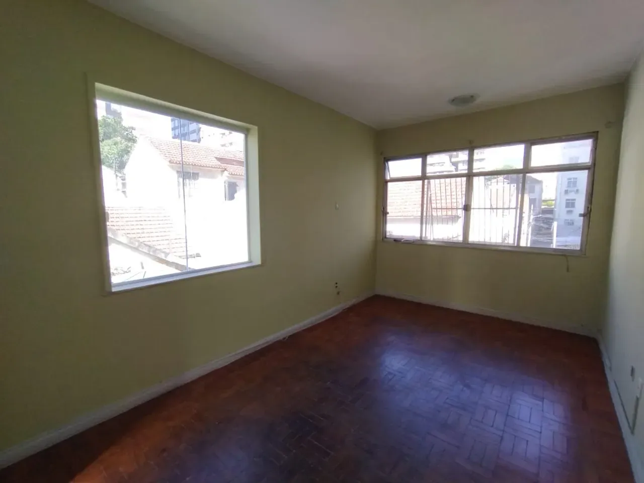 3 quartos e piso de madeira ou laminado: casa de 74 m² — photo 4