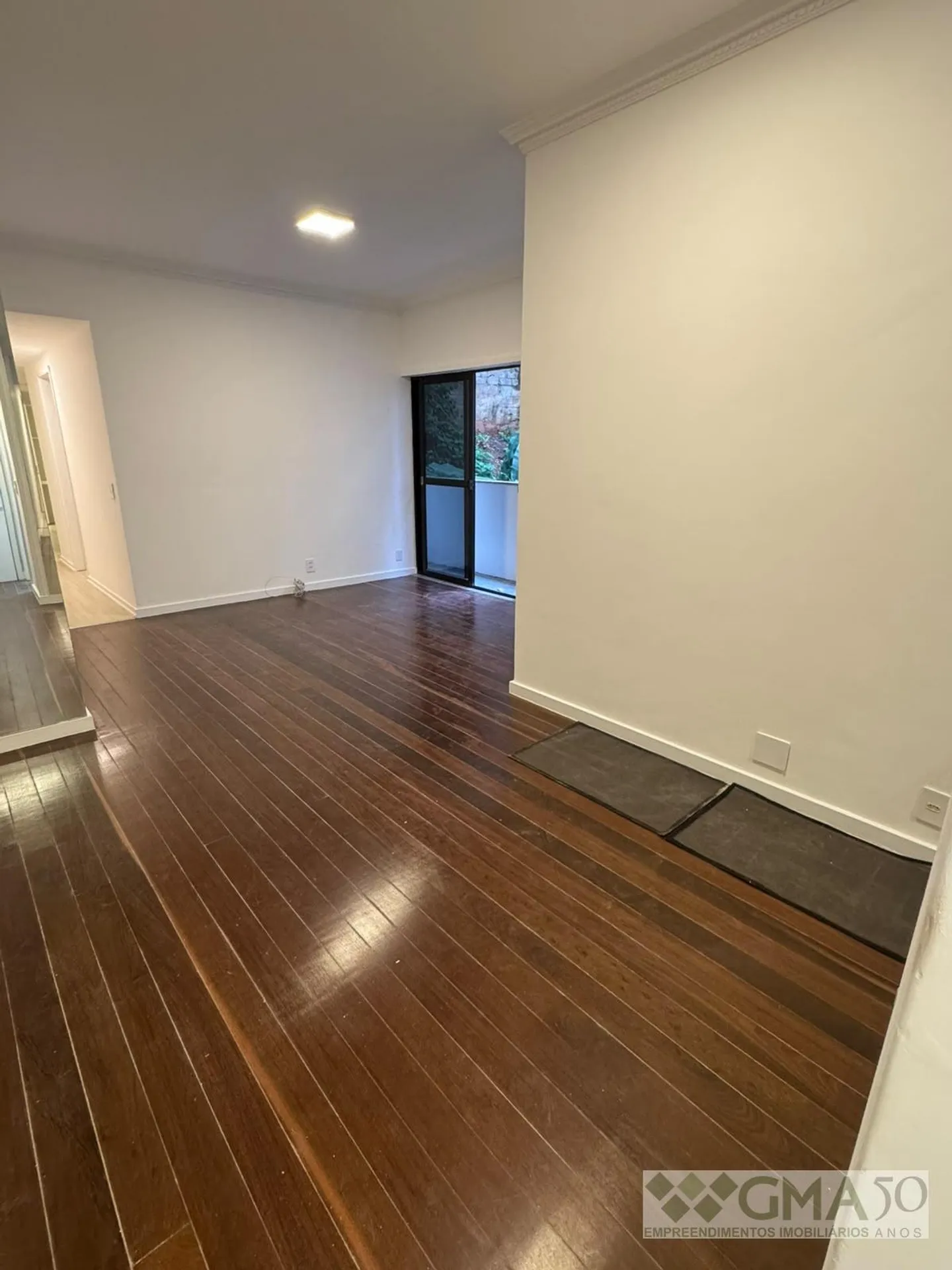 Apartment, 70 m², with wood or laminate floors — photo 27