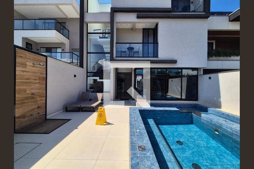 Furnished 45 m² studio with 1 bedroom and balcony — photo 30