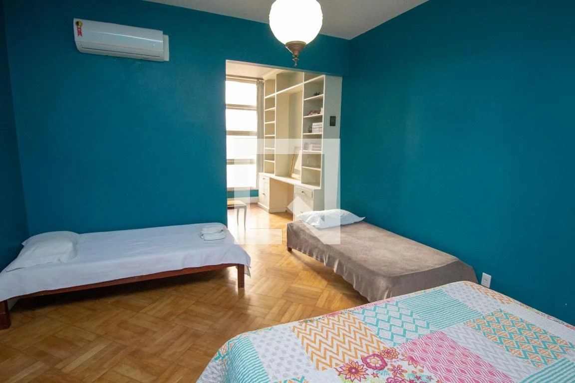 Furnished apartment with 3 bedrooms and 5 bathrooms — photo 7
