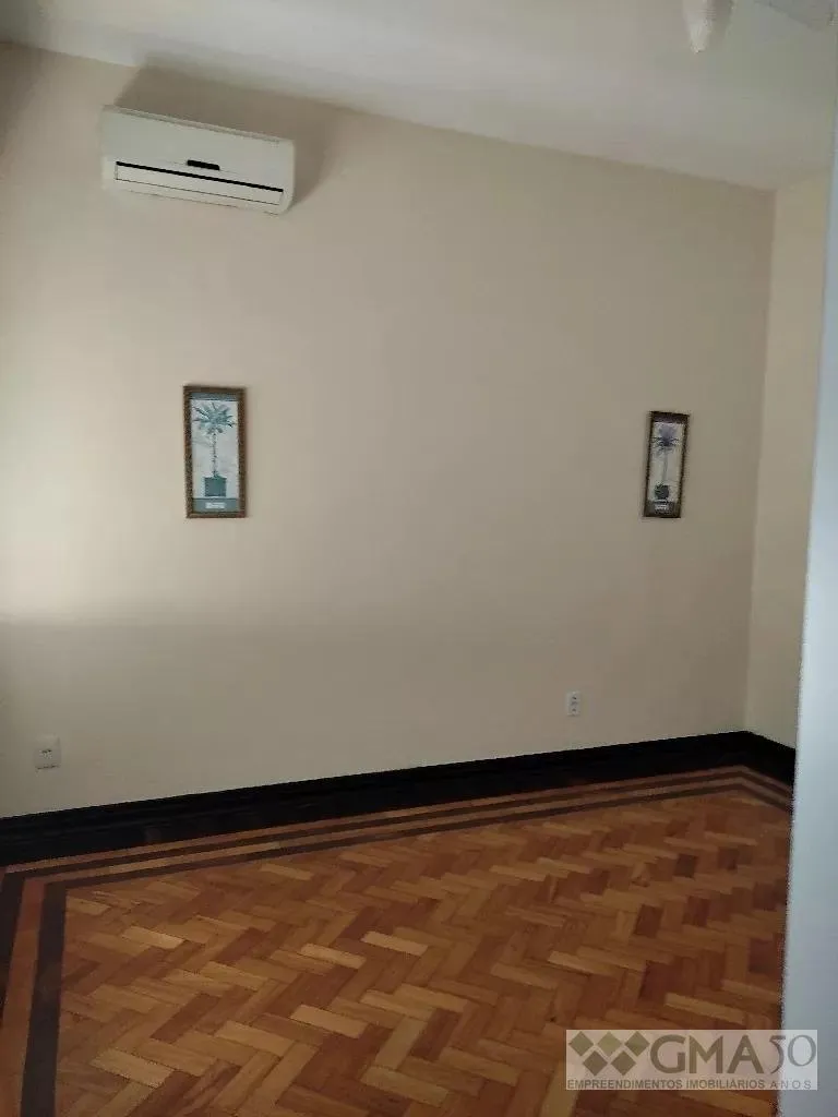 Floor-to-ceiling windows in a 5-bedroom apartment, 165 m² — photo 33