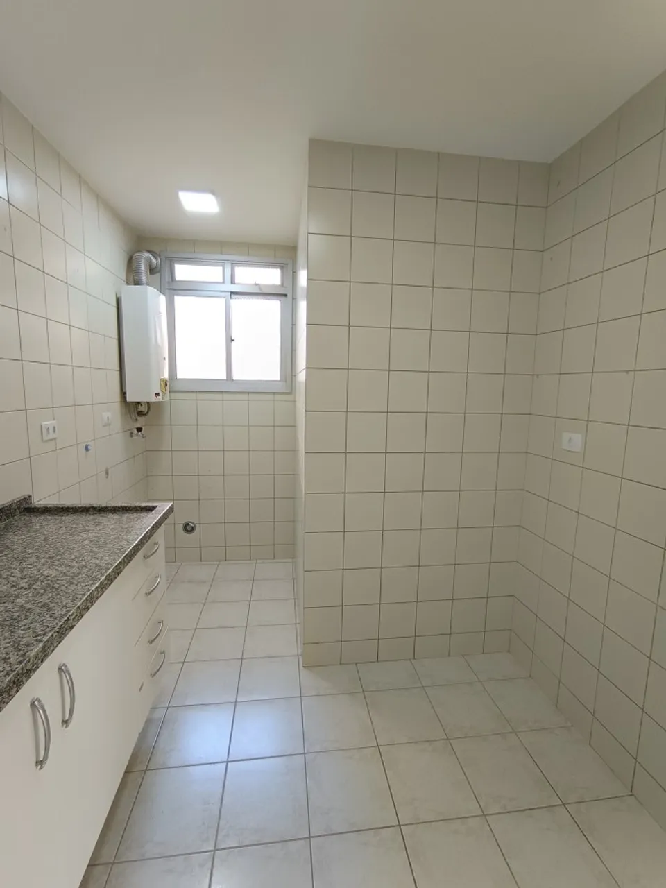 Apartamento de 3 quartos com varanda envidraçada, Capão Raso — photo 14