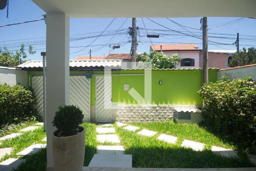 200 m² rental house with 3 bedrooms and a balcony — photo 8