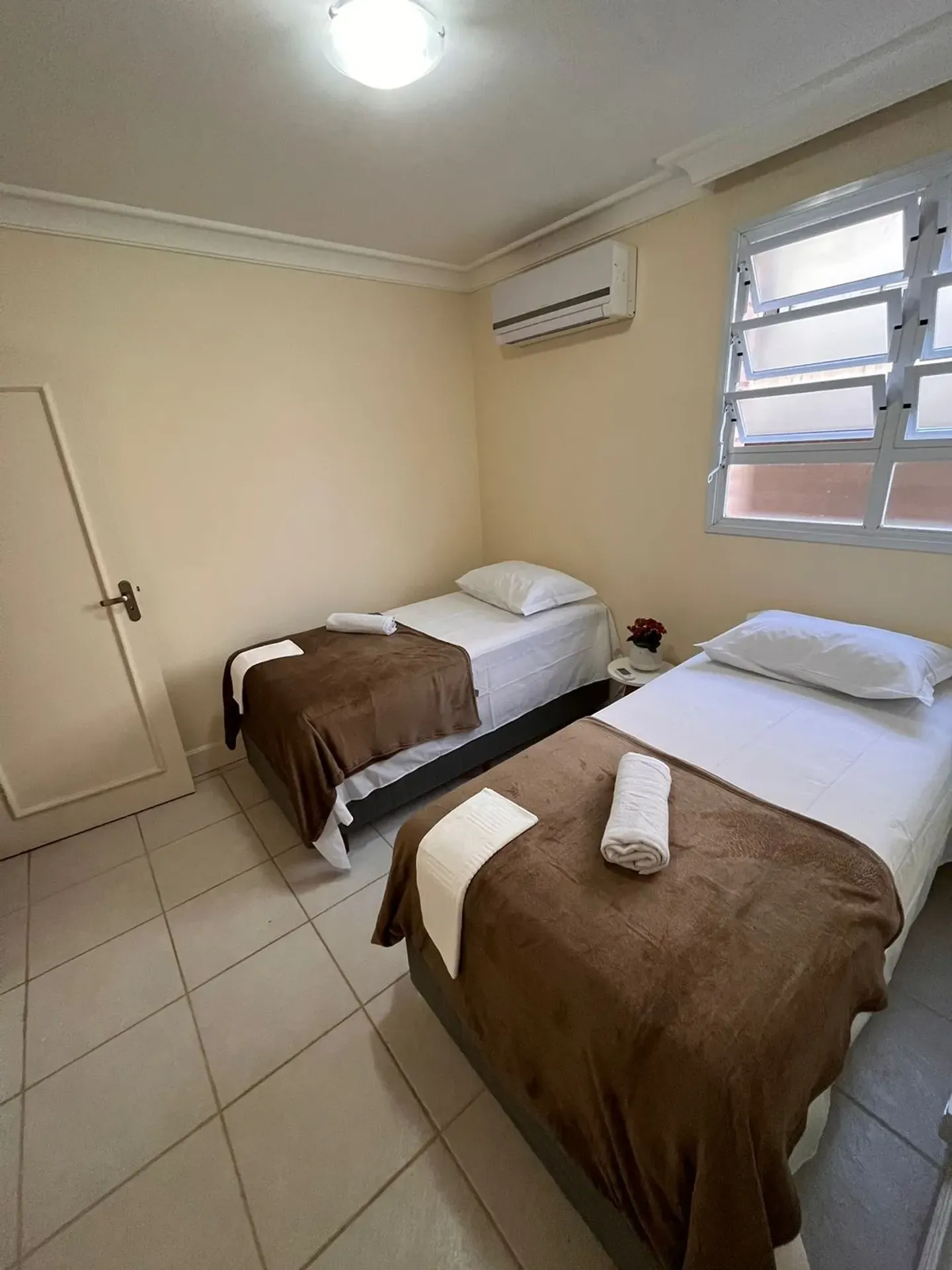 Furnished house with 5 en-suite bedrooms — photo 73