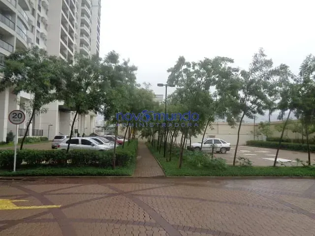 Unfurnished 2-bedroom apartment with 2 bathrooms — photo 11