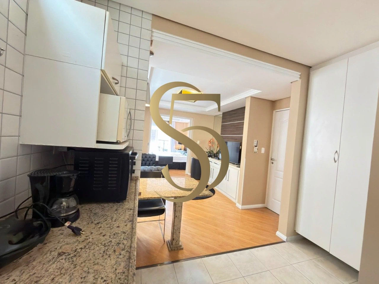 One-bedroom apartment with a home office in Curitiba — photo 14
