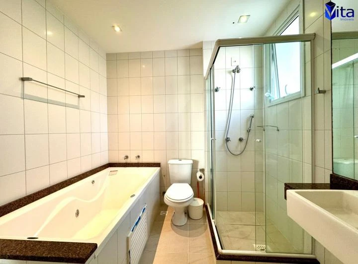 4-bedroom apartment with 6 bathrooms and 3 parking spots — photo 8
