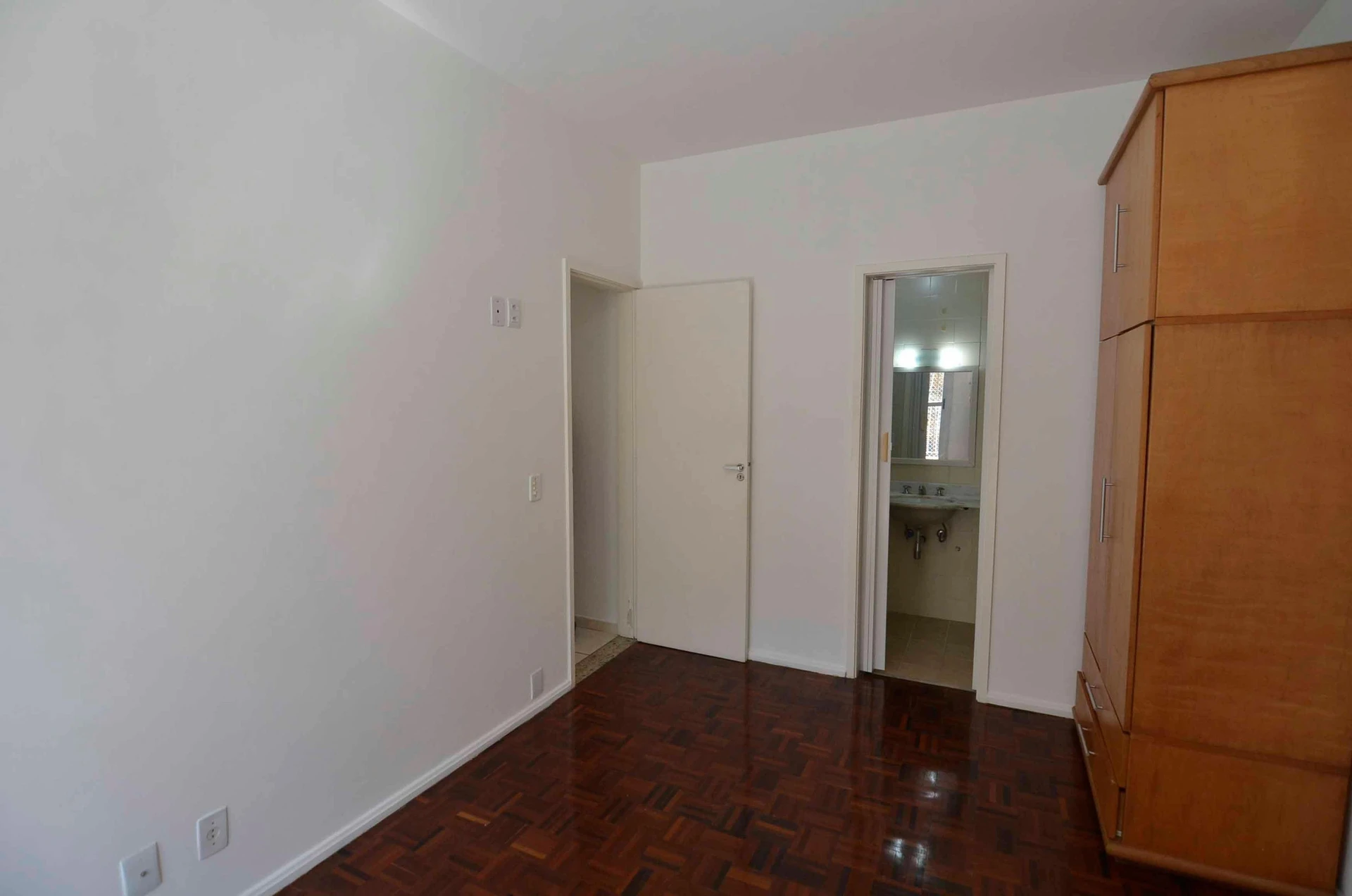 Apartamento para aluguel com 2 quartos e 2 banheiros — photo 43