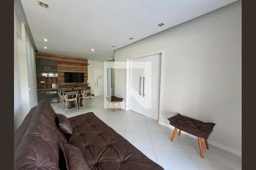 2-bedroom apartment in a building with a gym