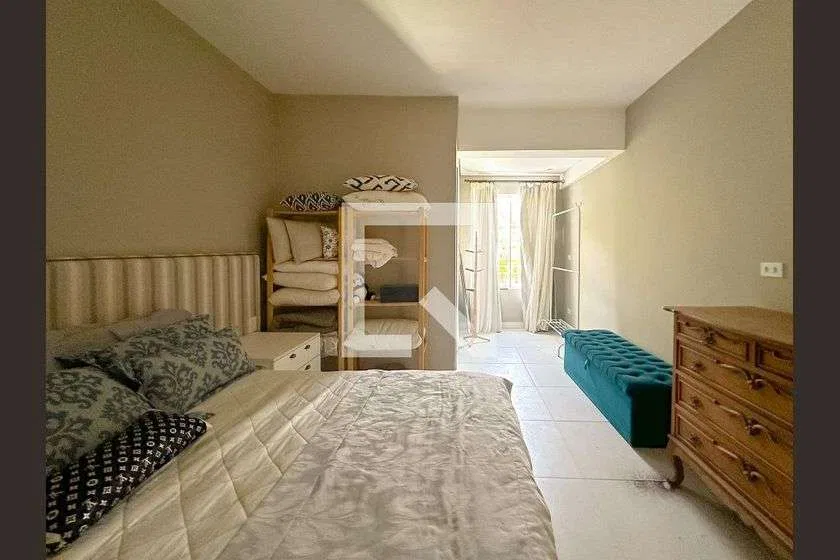Casa de 2 dormitorios, 1 con baño propio, 300 m² — photo 25