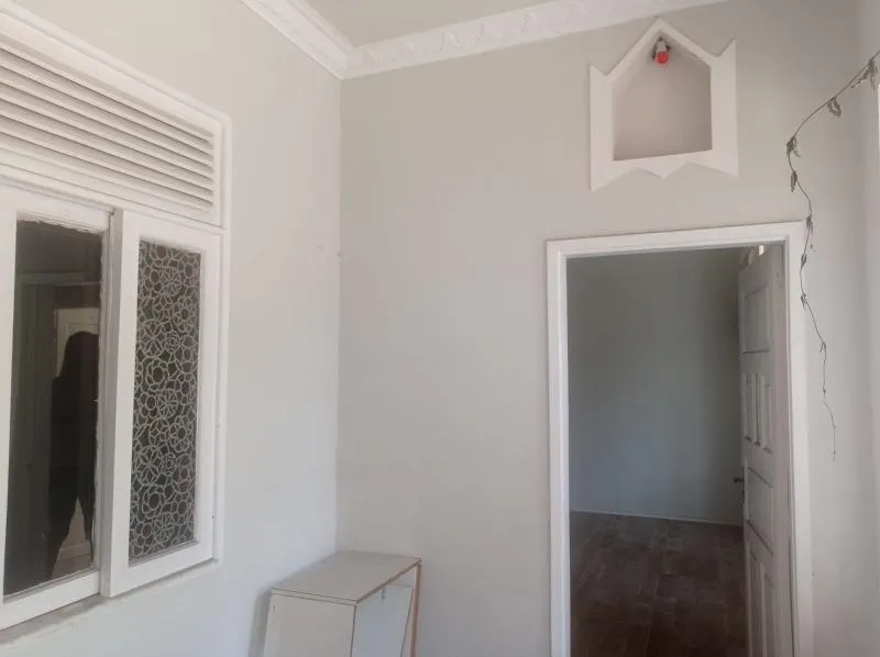 Residential house with 3 bedrooms and a balcony — photo 23