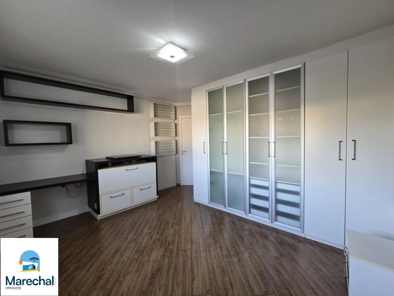 175 m² townhouse with 3 bedrooms and 2 parking spots — photo 15