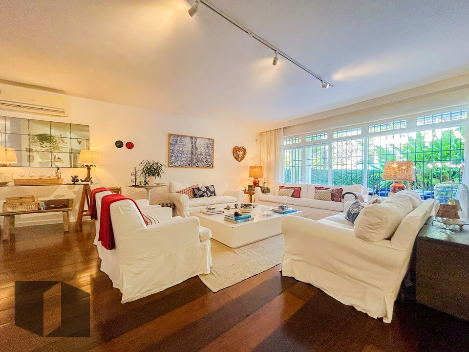 House with 5 bedrooms and 5 bathrooms, 2 parking — photo 15