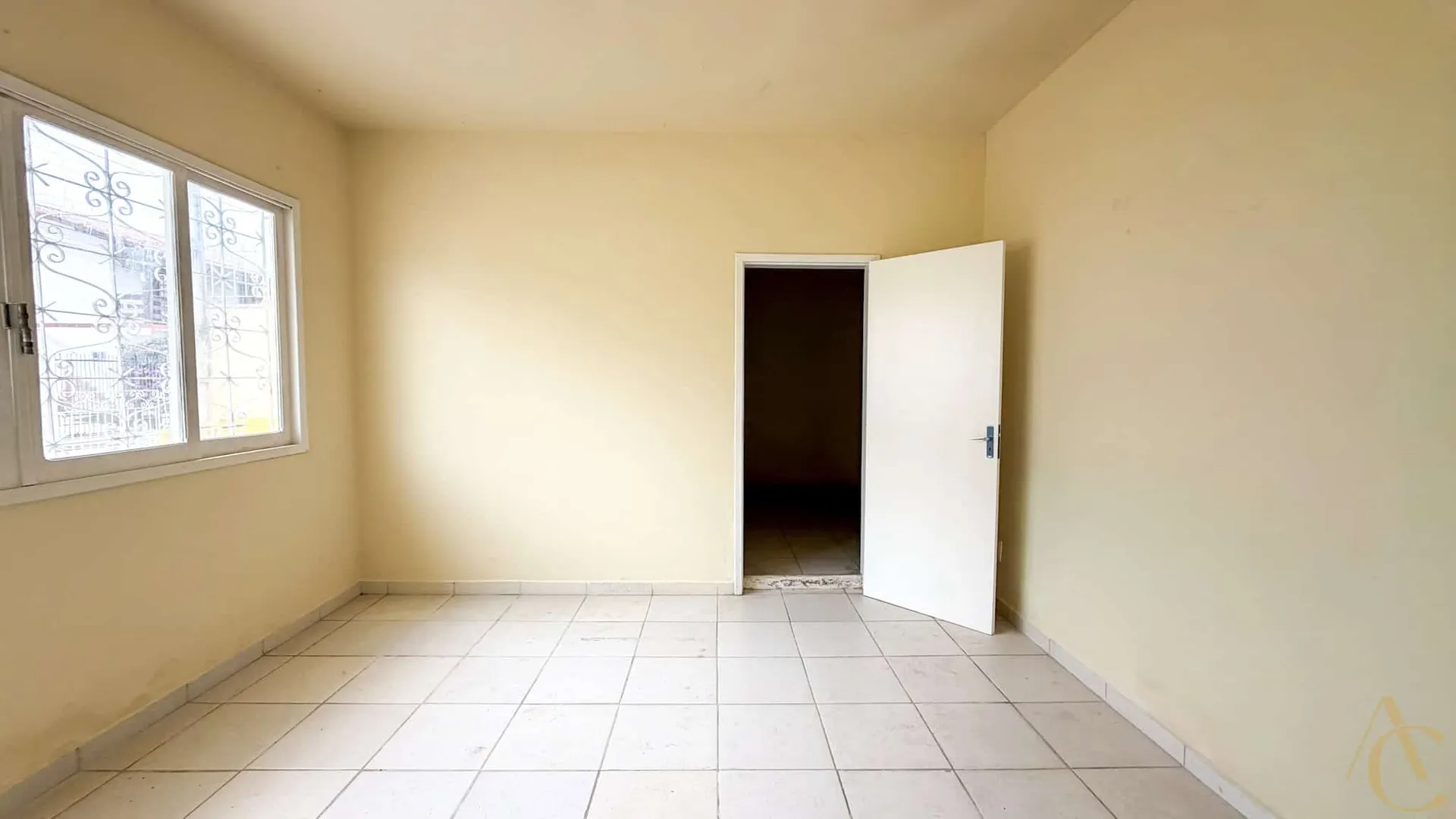 Casa residencial com 4 quartos e 1 banheiro, 263 m² — photo 19