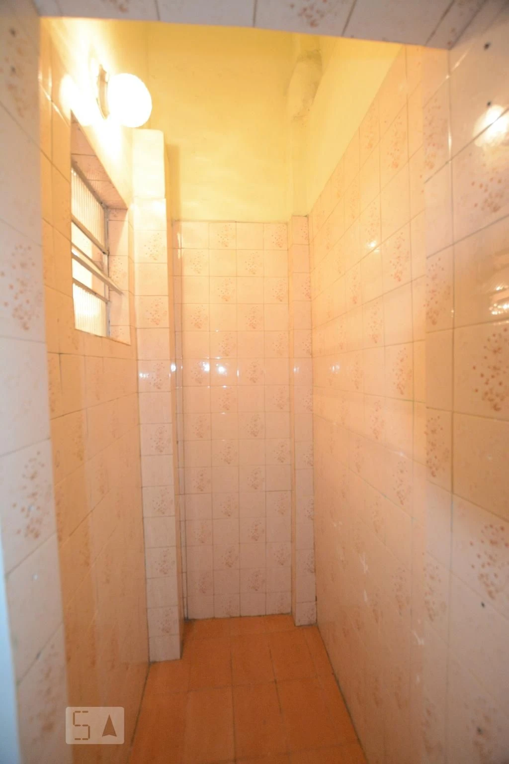 3-bedroom apartment with a glass-enclosed balcony — photo 57