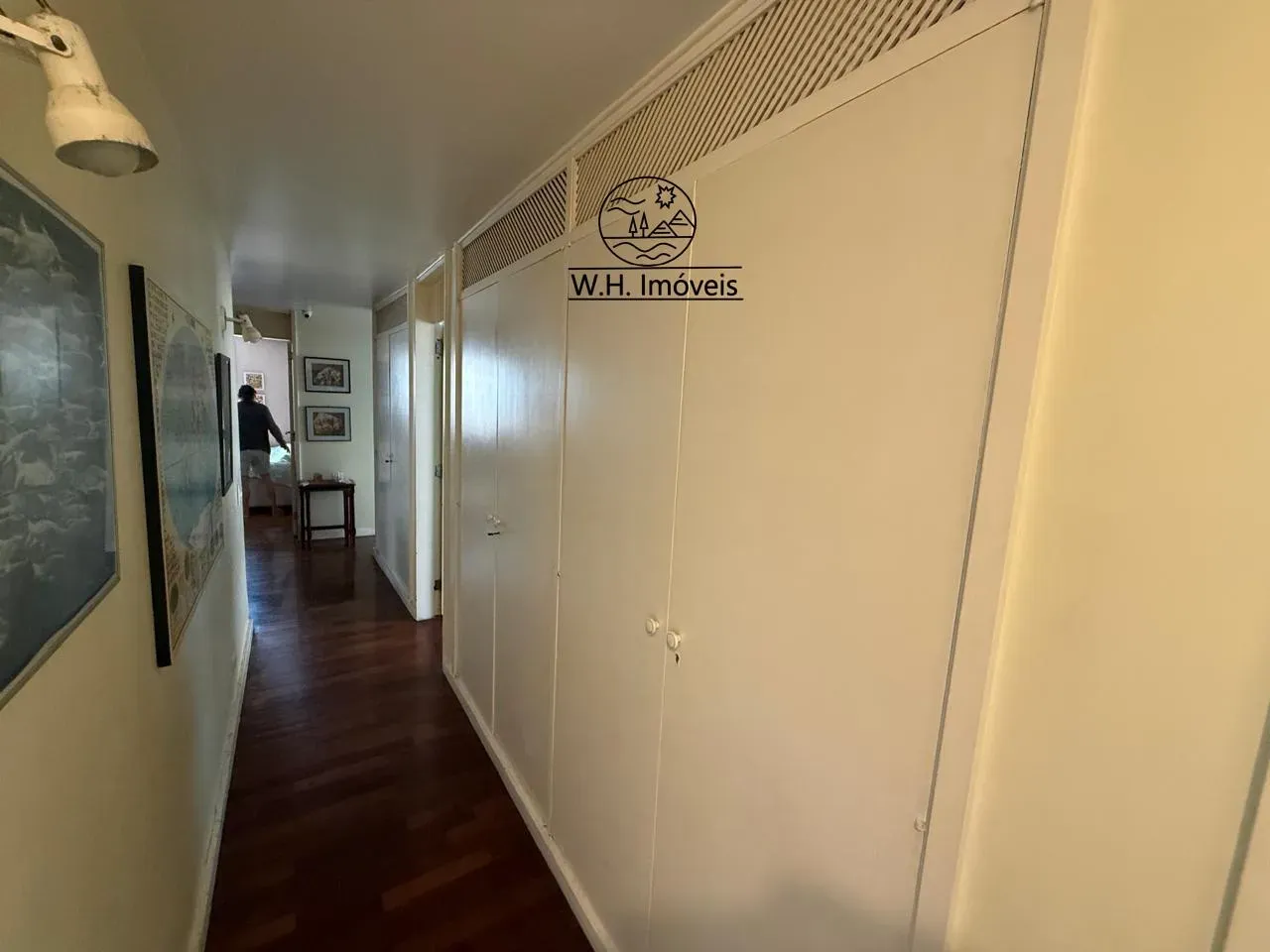 Furnished 240 m² apartment with 4 bedrooms and 2 parking — photo 34