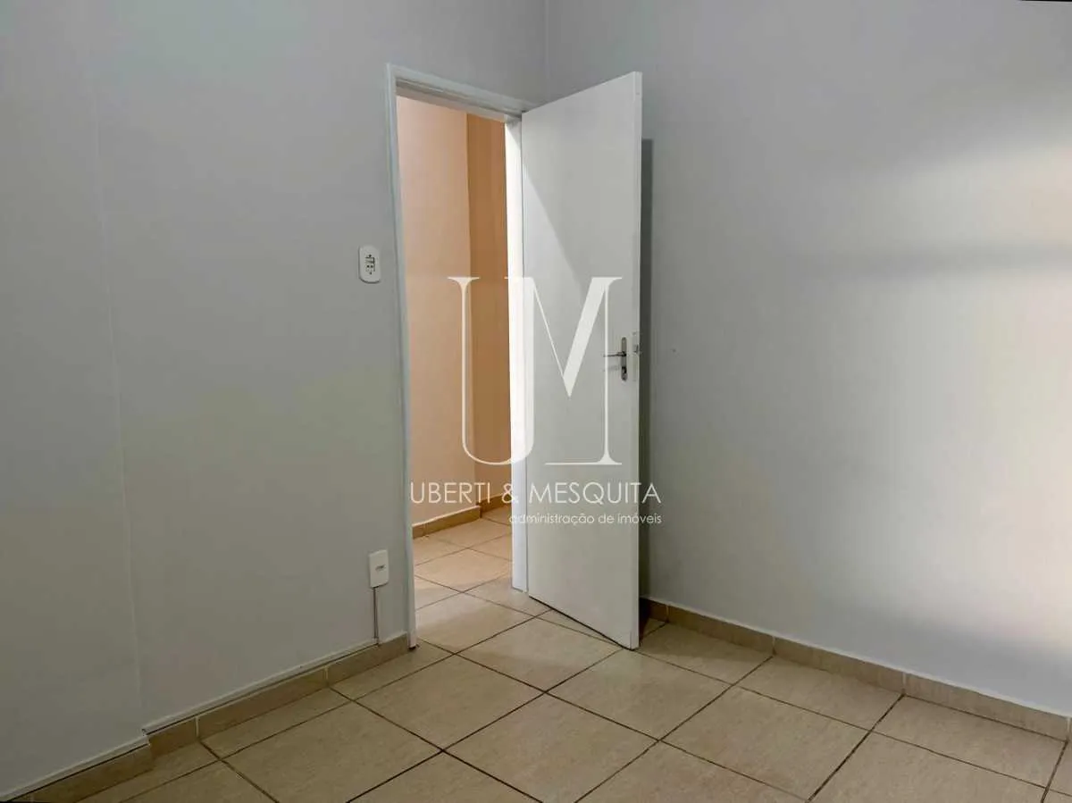 Mountain view in a one-bedroom apartment, 50 m² — photo 9