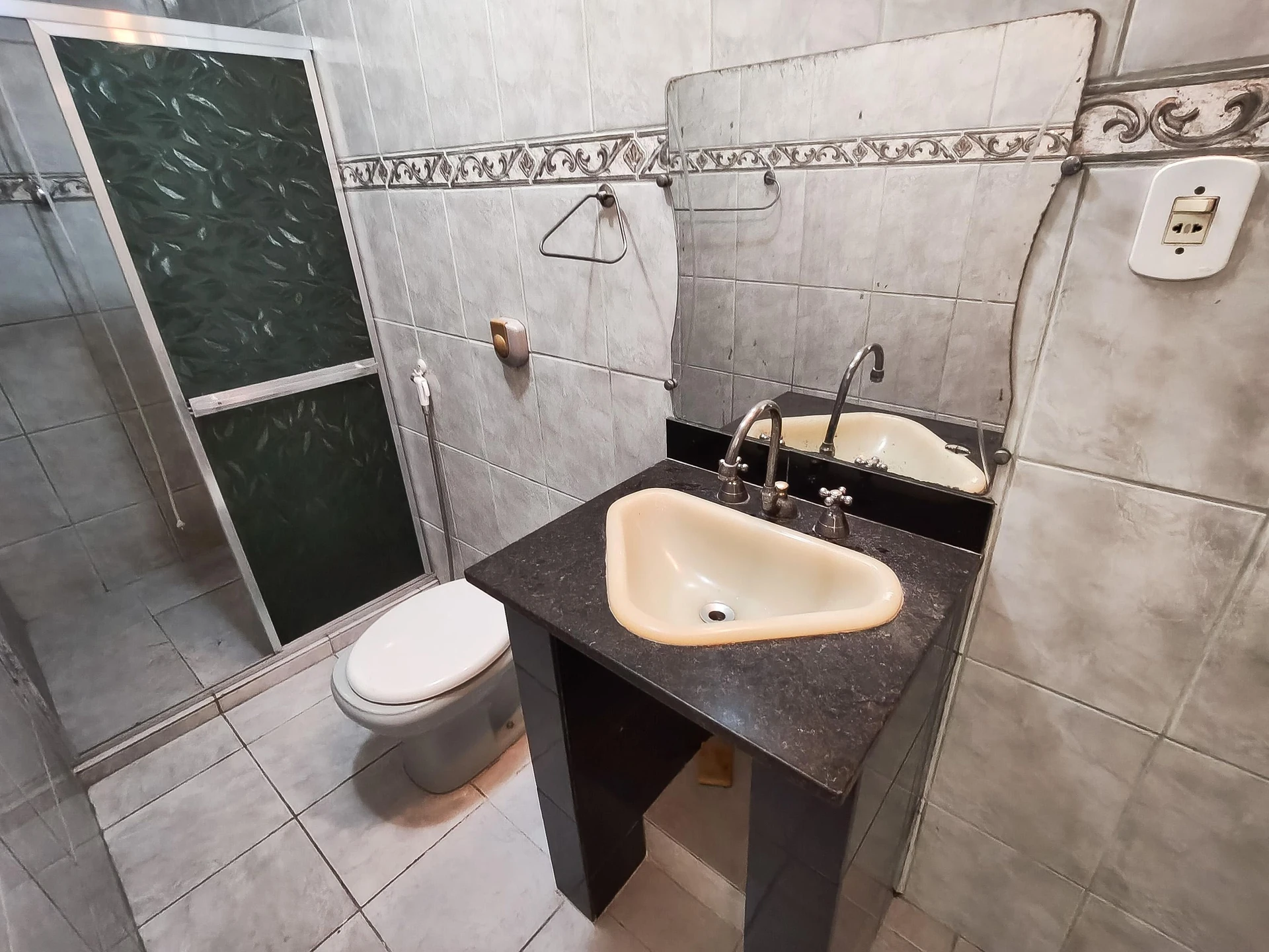 Орендна квартира з 2 спальнями та окремою кухнею — photo 27