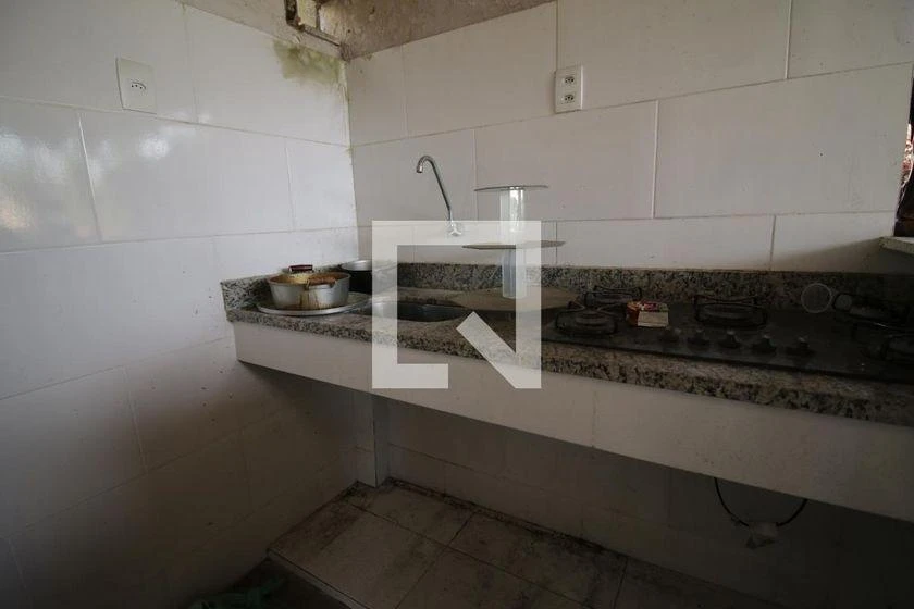 Casa de 381 m² com 7 quartos, 4 banheiros e jardim — photo 36