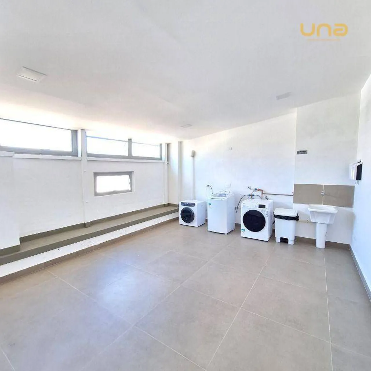 32 m² apartment with 1 bedroom and a laundry area — photo 4