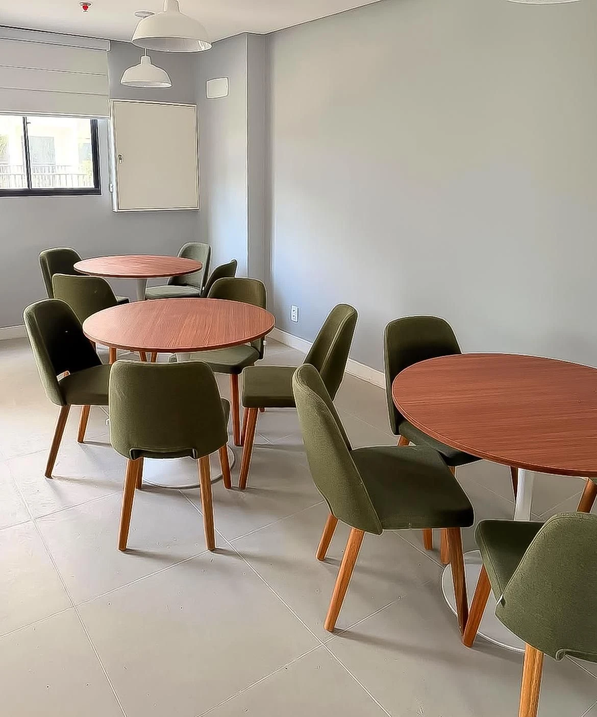 Apartment, 38 m², with a glass-enclosed balcony — photo 43