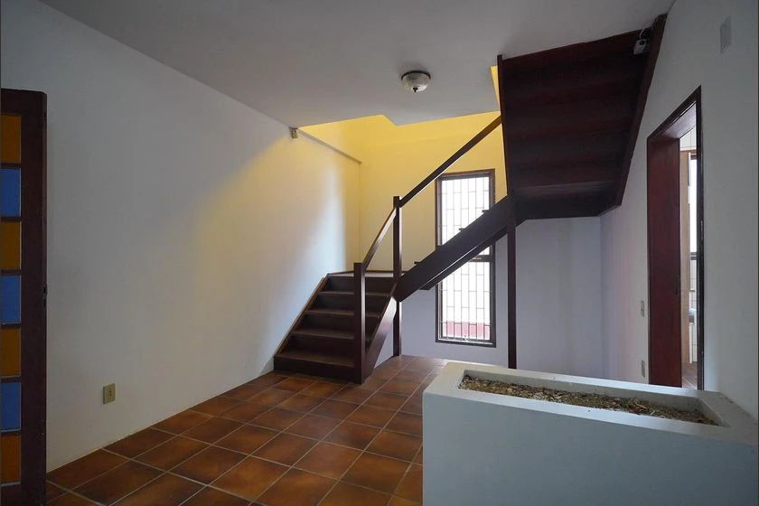 House with 7 bedrooms and 3 en-suite bathrooms — photo 10