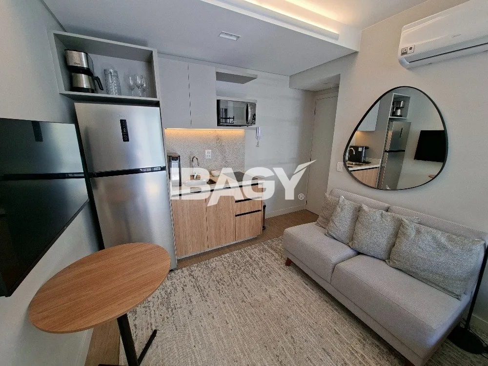Studio with a glassed-in balcony and open-plan kitchen — photo 53