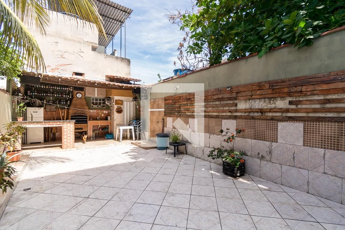Furnished 227 m² house with a private garden — photo 57
