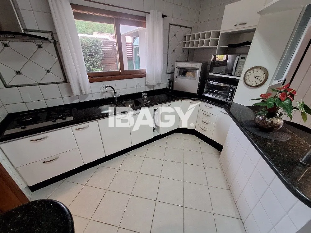 Мебльований будинок на 840 м² з 3 власними ванними — photo 39