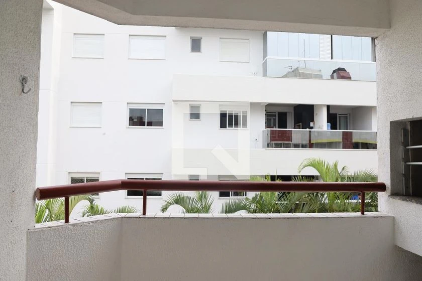 Apartamento mobiliado com 2 quartos e varanda — photo 10