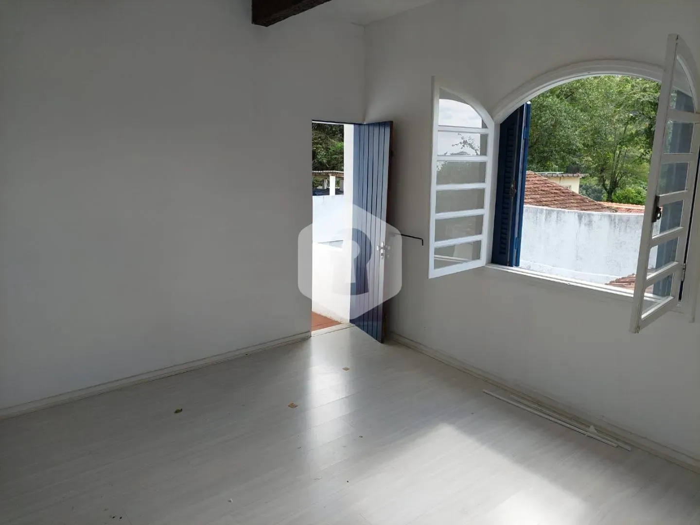 Casa de 4 quartos com vista para as montanhas — photo 26