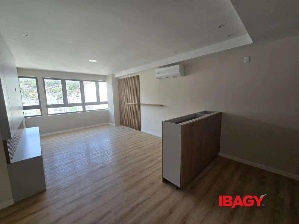 Apartamento 1 dormitório com suíte e 101 m² — photo 3