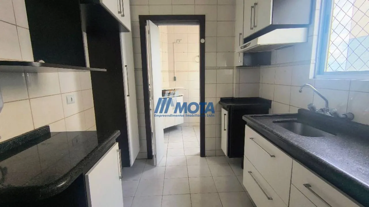 3-bedroom apartment with a private BBQ — photo 38