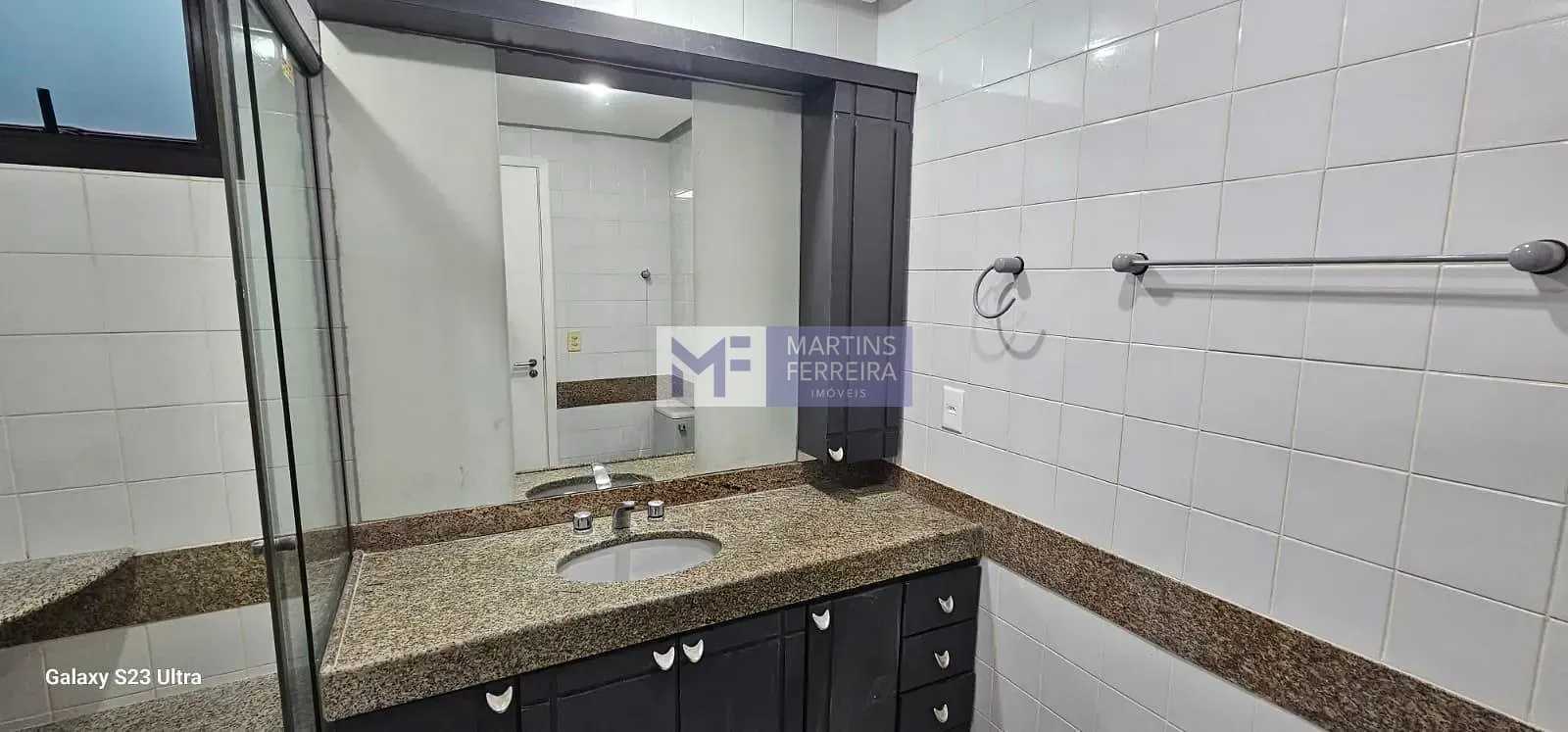 Unfurnished apartment with 3 bedrooms and 5 bathrooms — photo 25