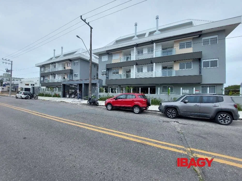 2-bedroom apartment with 2 bathrooms and parking — photo 24