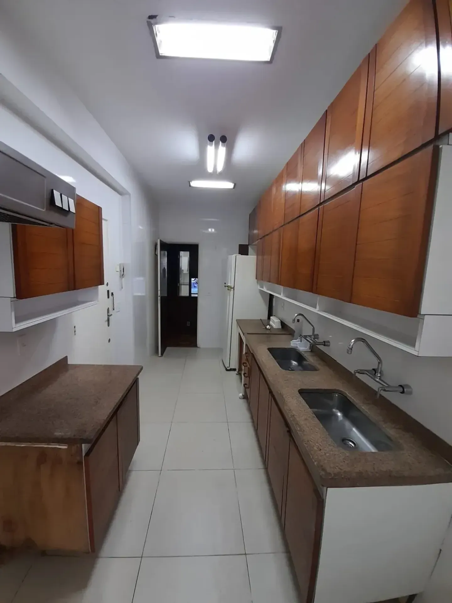 Rental apartment with 3 bedrooms and 2 suites — photo 7