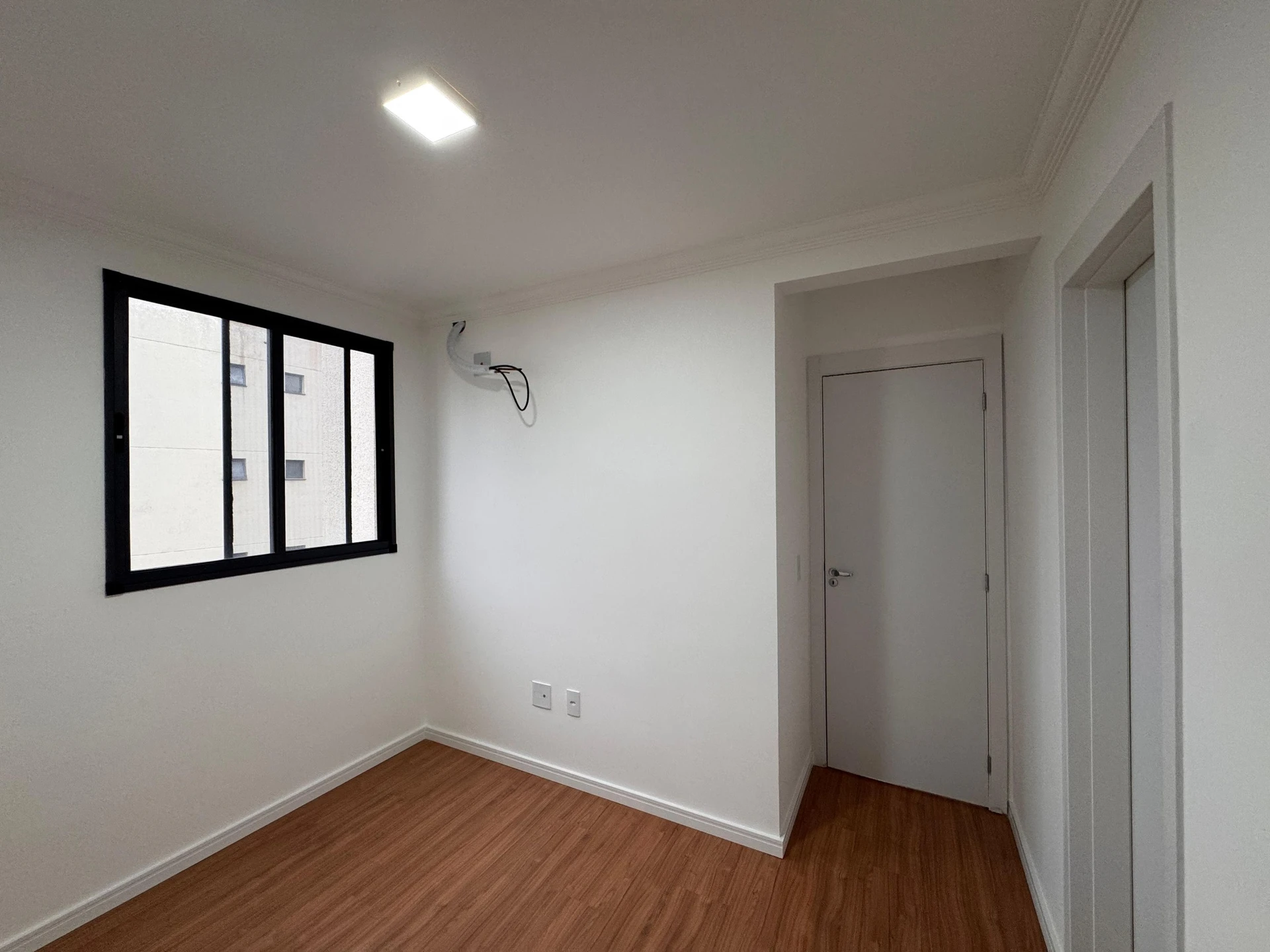 Apartment, 55 m², with wood or laminate floors — photo 20