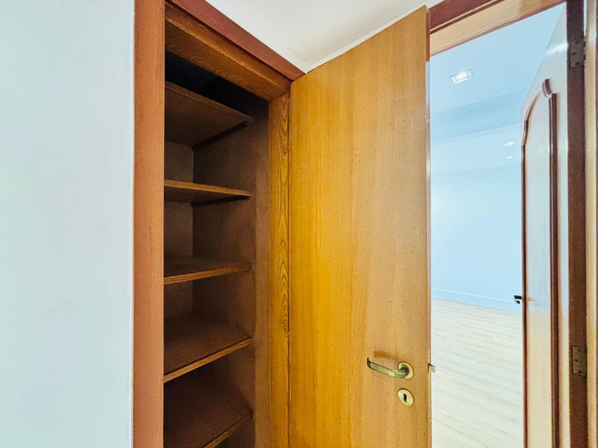 Mountain view in a 4-bedroom apartment, 220 m² — photo 40