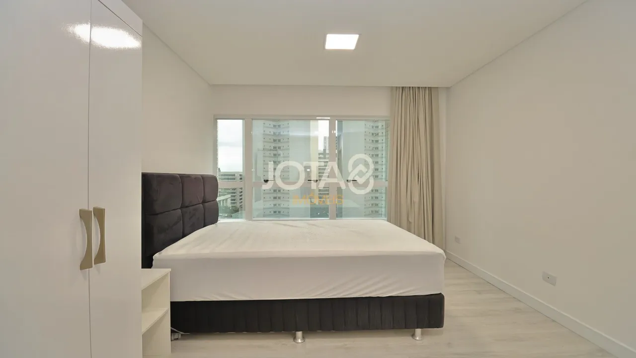 1-bedroom apartment with 66 m² and a balcony — photo 14