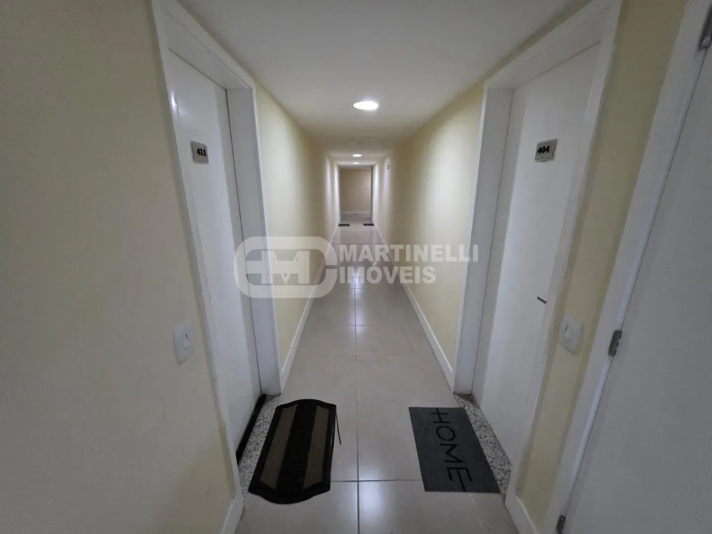 One-bedroom apartment with a mountain view in Rio de Janeiro — photo 26