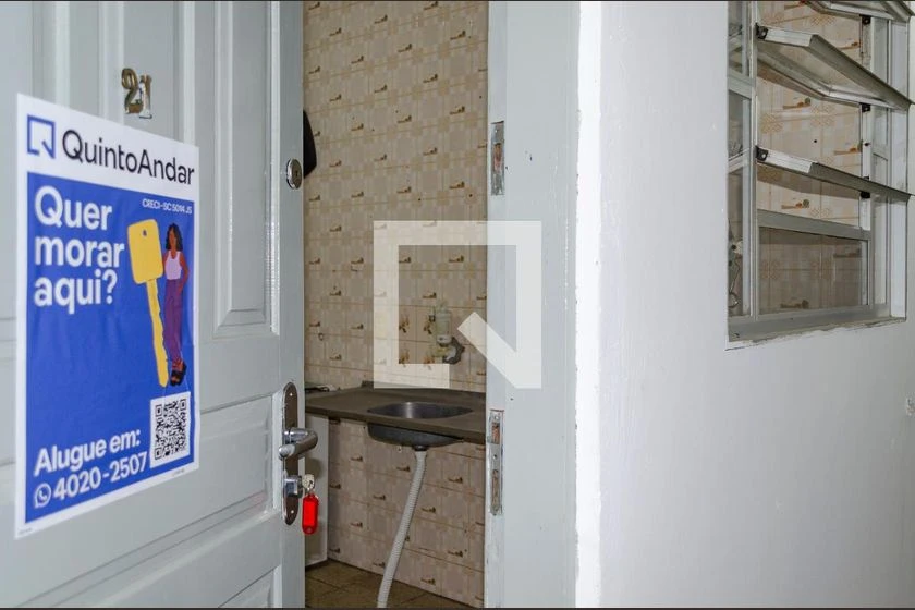 Unfurnished studio rental with 1 bedroom and en-suite — photo 12