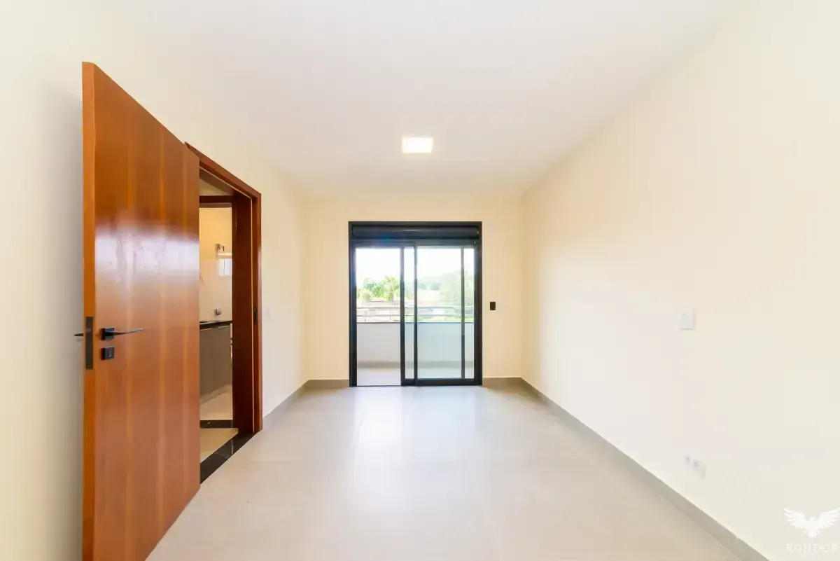 Two-story house with 230 m² and 3 bedrooms, 1 suite — photo 49