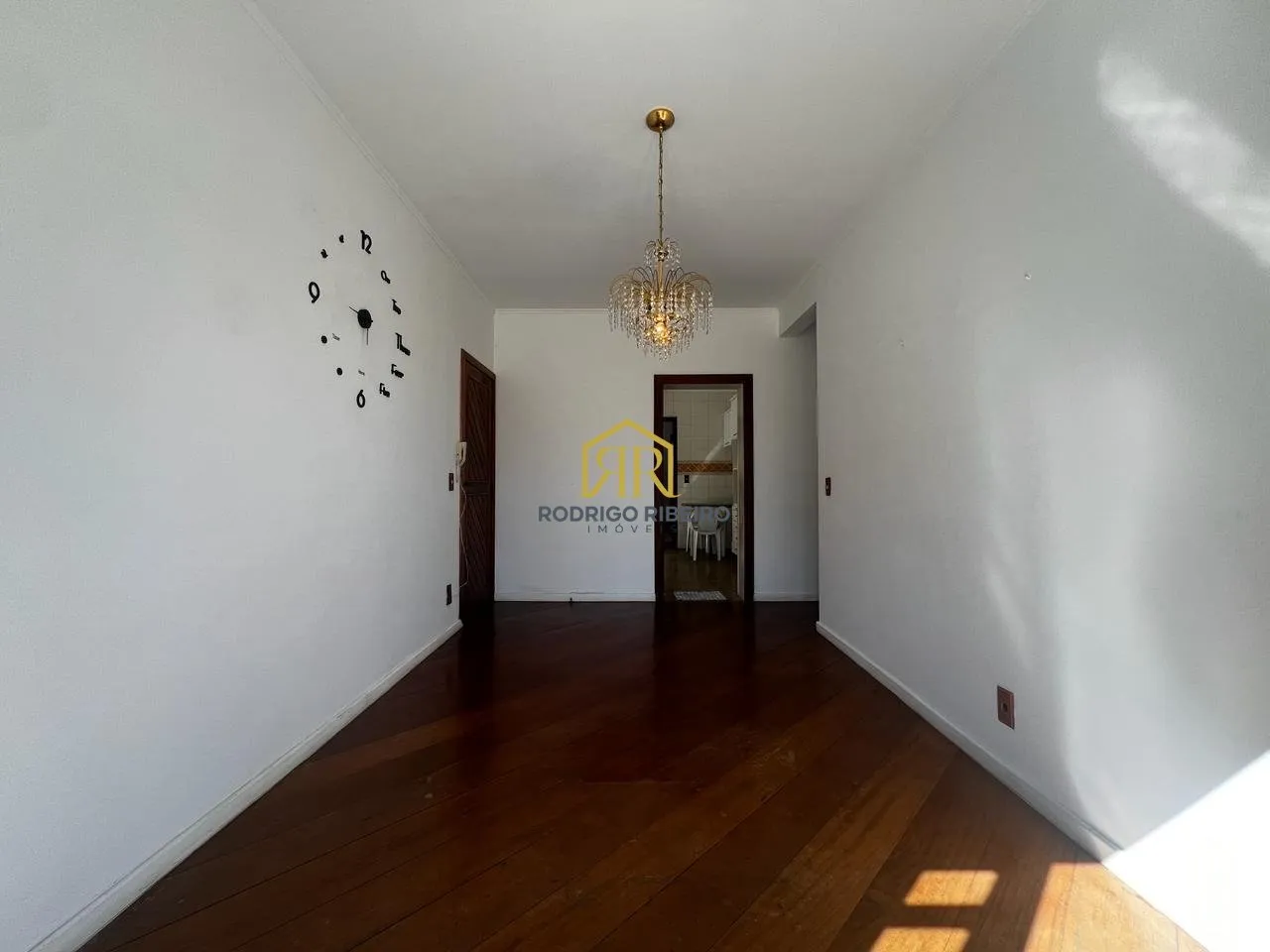 House with 7 bedrooms and 405 m² in a gated community — photo 17