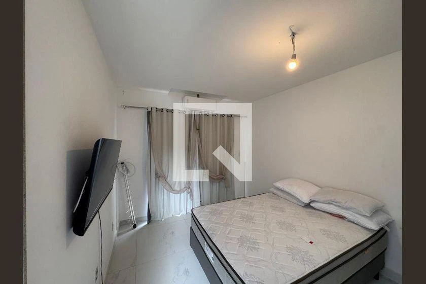 Condominium house with 3 en-suite bedrooms — photo 20