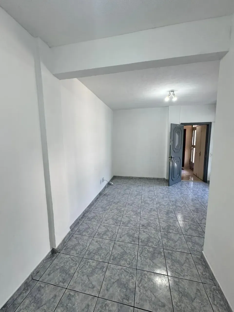 Квартира с 2 спальнями, отдельной кухней и 1 местом — photo 5