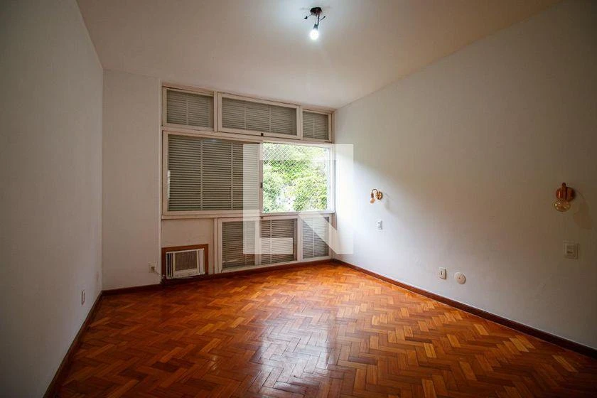 4-bedroom apartment 160 m² with 3 bathrooms — photo 25