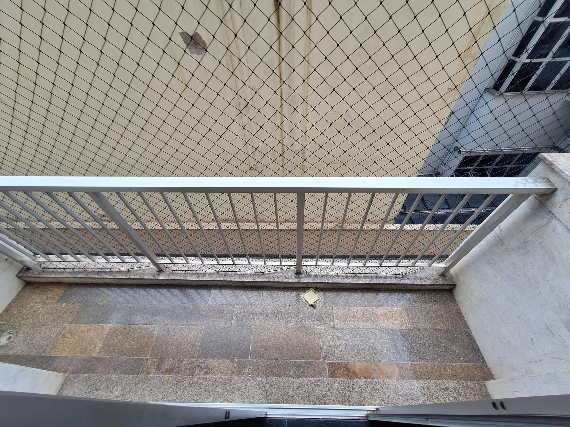 Apartamento de 75 m² com jacuzzi e varanda envidraçada — photo 19
