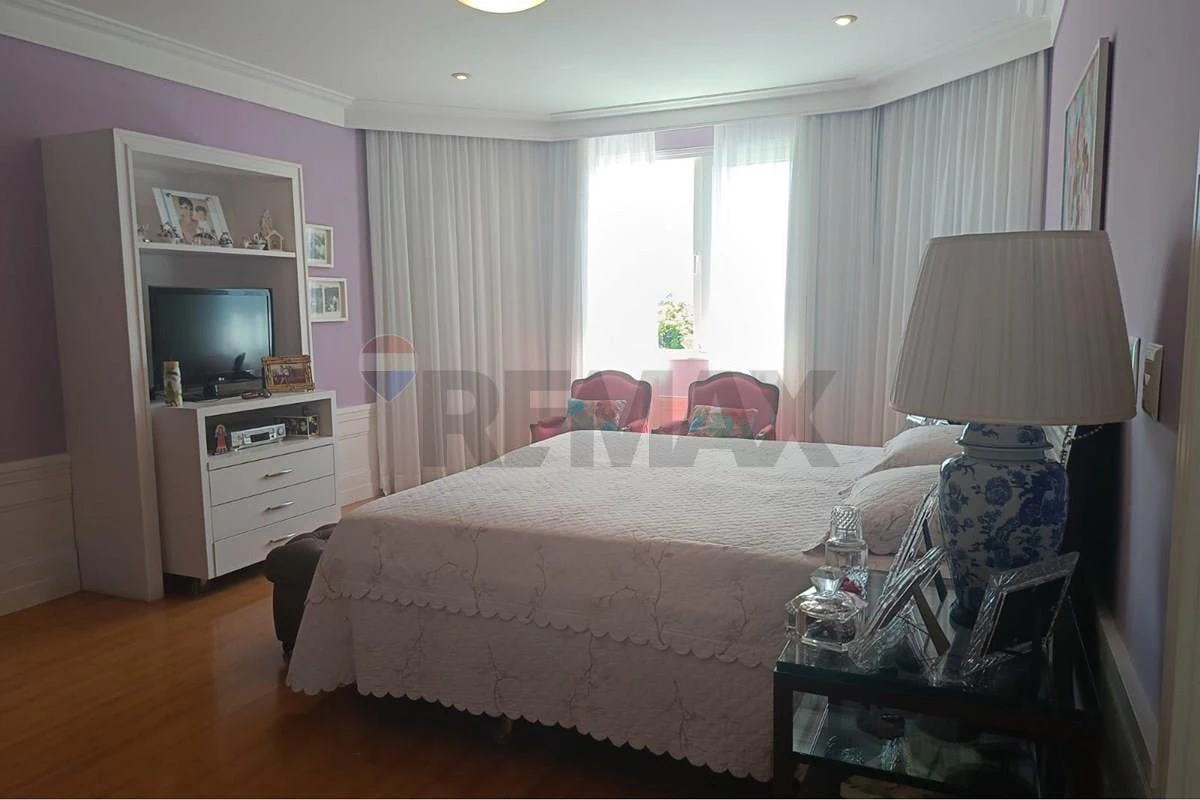 Furnished house with private garden and 5 parking spots — photo 29